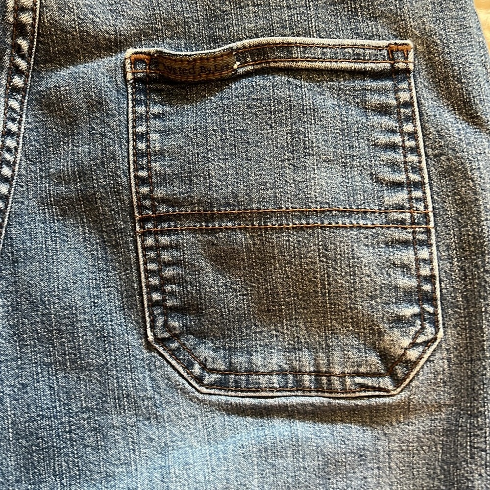 Lee capris - image 12